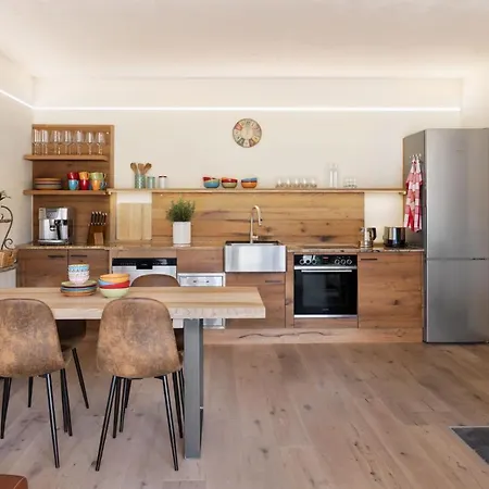Ferienhaeuser Gerhart Lägenhet Haus im Ennstal