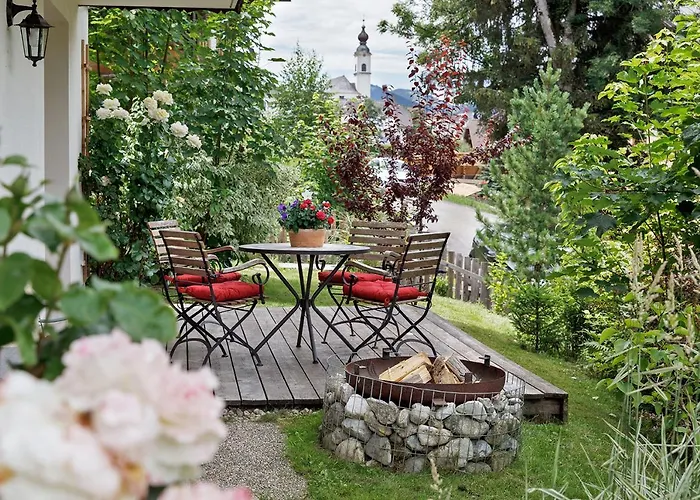 Ferienhaeuser Gerhart Appartement Haus im Ennstal